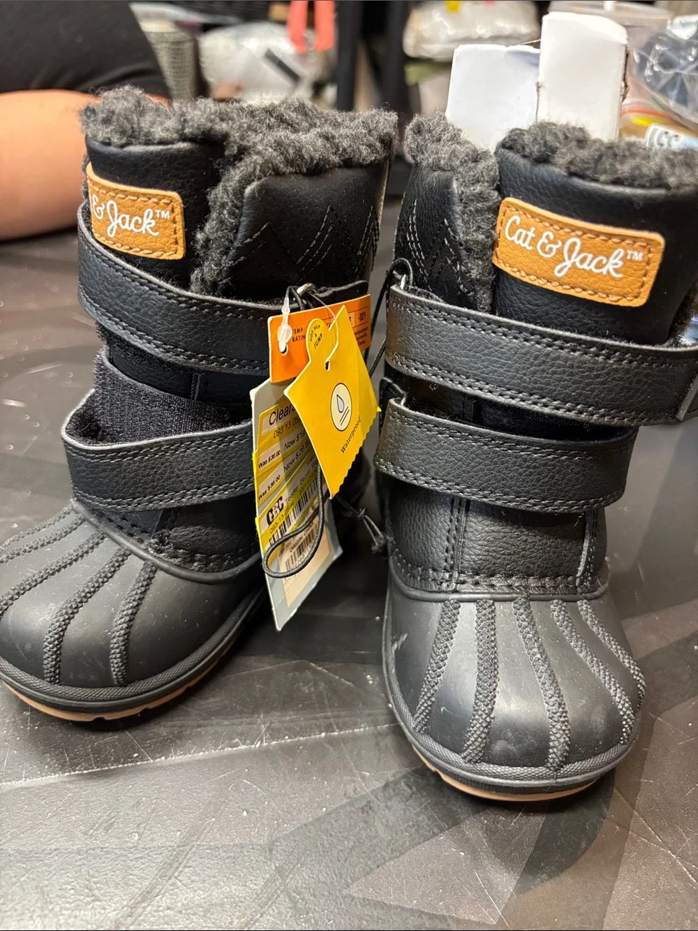 Cat & Jack Black Kids' Waterproof Winter Boots with Gray Faux-Fur Trim b189